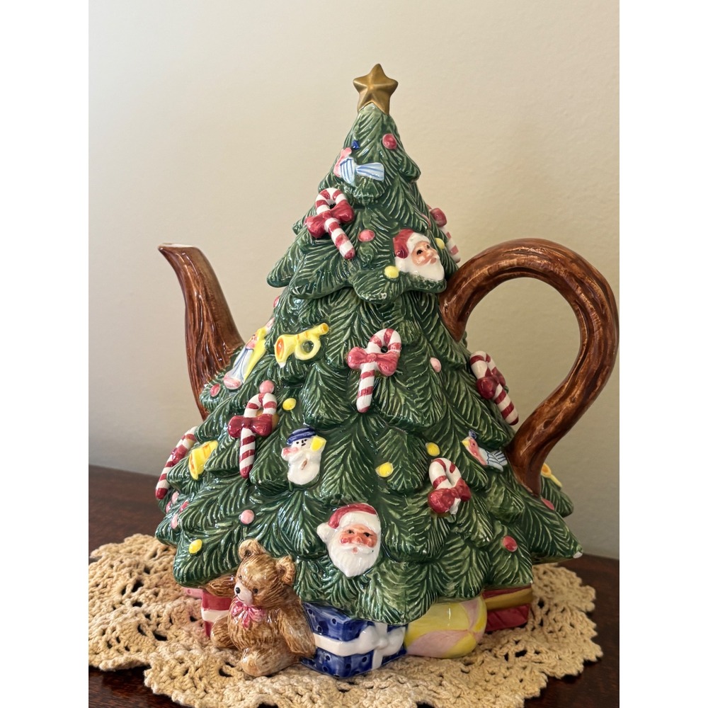 Vintage 1992 Christmas Teapot OCI Fritz and Floyd holiday country cottage tree